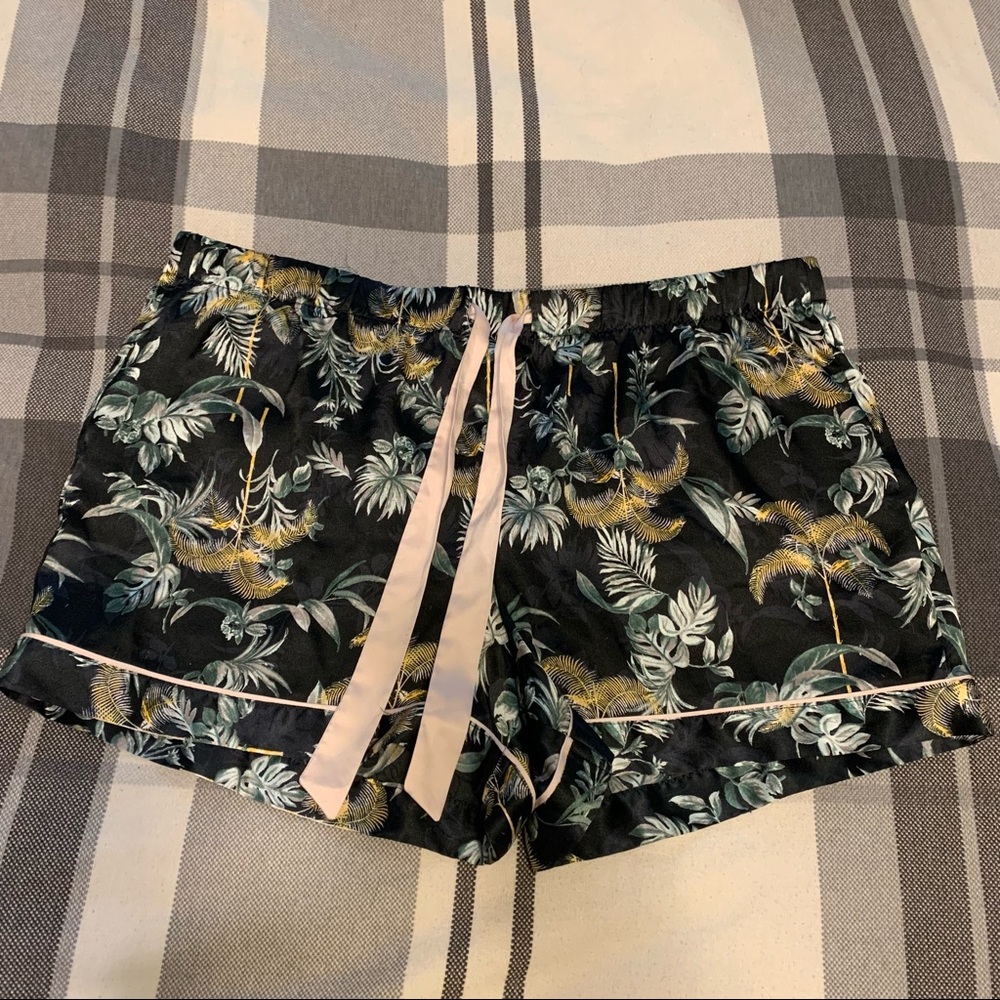 CLEAROUT 🌟 Victoria’s Secret pyjama shorts